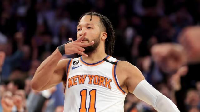 星空体育官网-主场轻取灰熊却暴露隐患 锡伯杜需让球队负荷管理