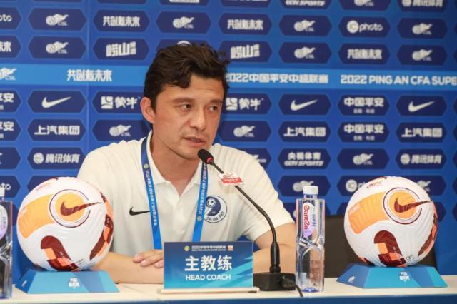 星空体育中国-谢晖给球队“降温”:不喜欢现在的氛围 需要泼冷水