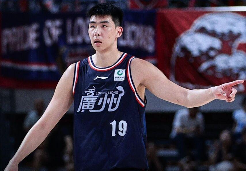 徐昕收到NBA试训邀请,广东男篮锋线问题明显 邱彪为克里斯怼记者